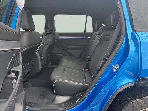 Used 2025 Jeep Wagoneer S Limited image 20