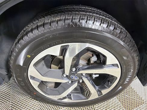 Used 2022 Subaru Forester Touring image 22