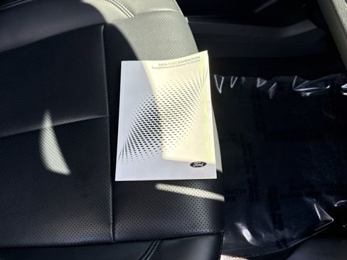 Used 2024 Ford Expedition Max XLT AWD/4WD image 36