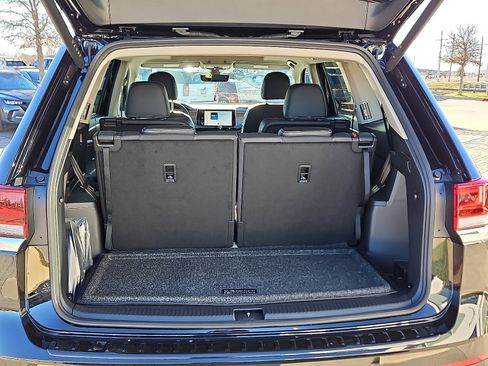 New 2026 Volkswagen Atlas SE image 6