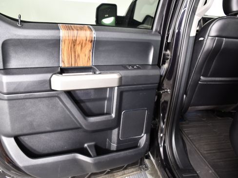 Used 2019 Ford F150 Lariat w/ Equipment Group 502A Luxury AWD/4WD image 54