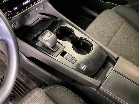 Used 2022 Nissan Rogue SV FWD image 18