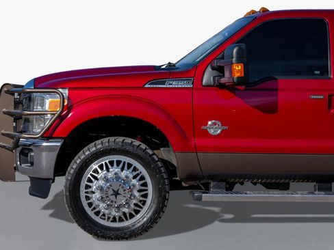 Used 2015 Ford F350 Lariat w/ Lariat Interior Package image 10