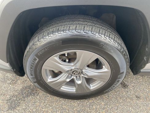 Used 2022 Toyota RAV4 LE image 22