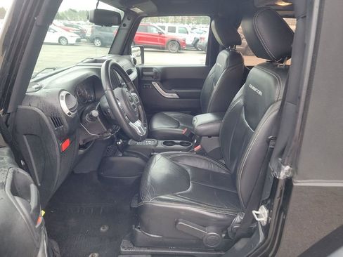 Used 2016 Jeep Wrangler Rubicon image 12