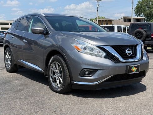 Used 2017 Nissan Murano SV AWD/4WD image 2