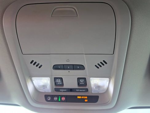 Used 2020 Buick Enclave Essence w/ LPO, Floor Liner Package FWD image 27