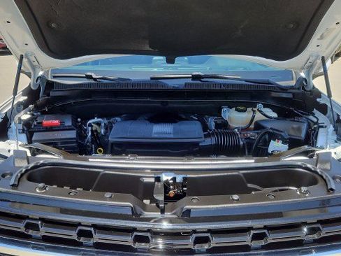 Used 2023 Chevrolet Suburban LS RWD image 29