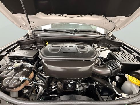 Used 2020 Jeep Grand Cherokee Altitude AWD/4WD image 22