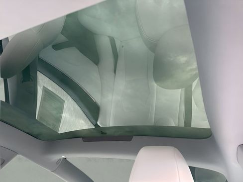 Used 2024 Tesla Model 3 Long Range image 11