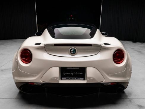 Used 2015 Alfa Romeo 4C Coupe w/ Leather Interior Group image 32