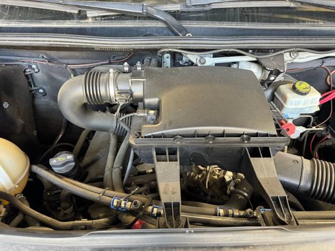 Used 2013 Mercedes-Benz Sprinter 2500 image 26