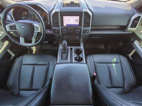 Used 2020 Ford F150 Lariat image 18