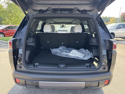 New 2026 Jeep Cherokee Limited AWD/4WD image 18