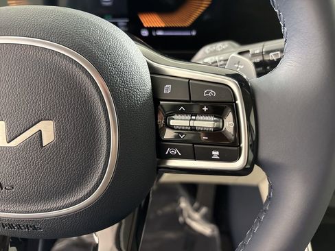 New 2026 Kia Carnival EX image 30