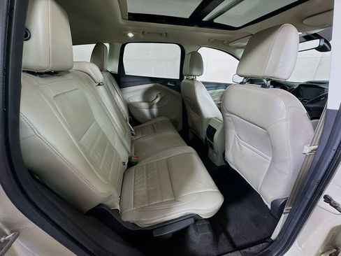 Used 2017 Ford Escape Titanium AWD/4WD image 28