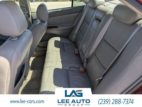 Used 2003 Toyota Camry XLE image 10