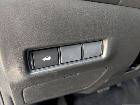 New 2026 Nissan Sentra SR w/ Floor Mat Package FWD image 23
