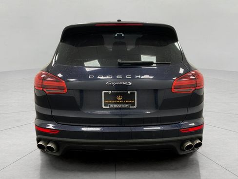 Used 2018 Porsche Cayenne S image 8