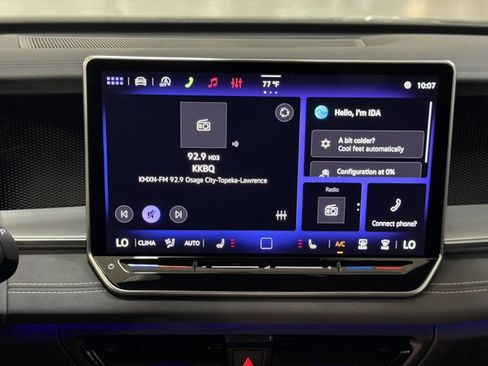 New 2026 Volkswagen Tiguan SE R-Line AWD/4WD image 32