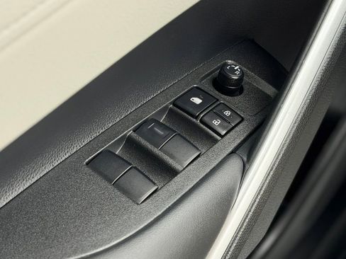 Certified 2026 Toyota Corolla Cross L image 20