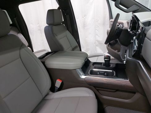 New 2026 GMC Sierra 1500 SLT w/ SLT Premium Plus Package image 10