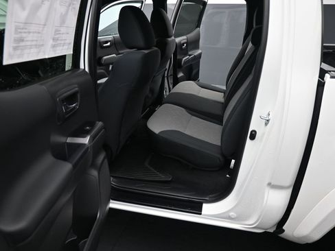 Used 2023 Toyota Tacoma TRD Sport image 23