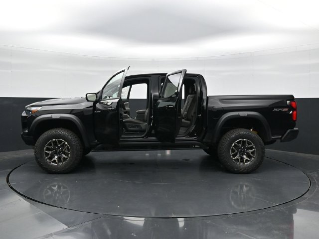 New 2026 Chevrolet Colorado ZR2 w/ Technology Package AWD/4WD image 65
