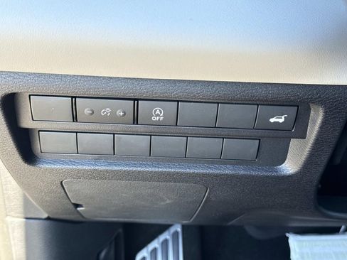 New 2026 Mitsubishi Outlander SEL AWD/4WD image 46