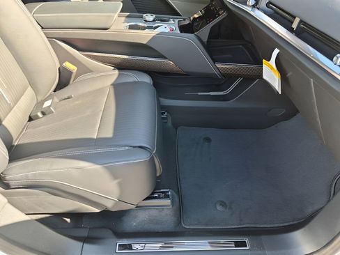 New 2026 Cadillac Vistiq Luxury AWD/4WD image 16