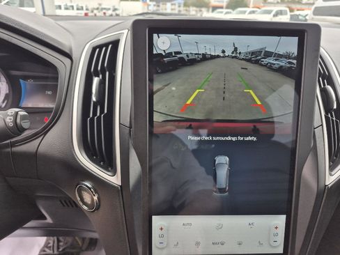 Certified 2024 Ford Edge SEL image 16