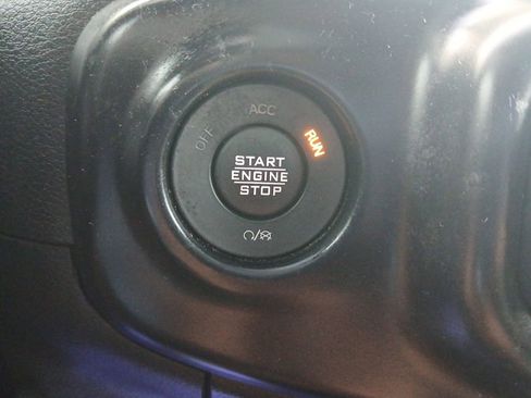 Used 2021 Jeep Gladiator Mojave image 17