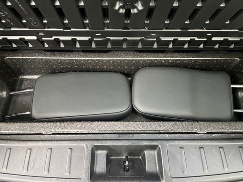 Used 2025 Mitsubishi Outlander SE FWD image 40