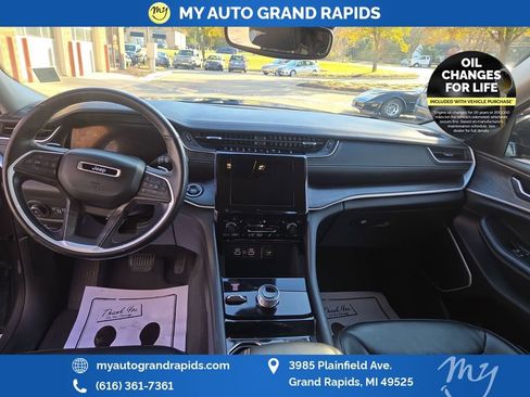 Used 2021 Jeep Grand Cherokee L Limited image 13