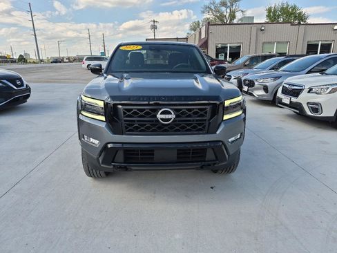 Used 2023 Nissan Frontier SV w/ Midnight Edition Package AWD/4WD image 3