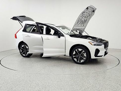 New 2026 Volvo XC60 T8 Plus w/ Climate Package AWD/4WD image 10