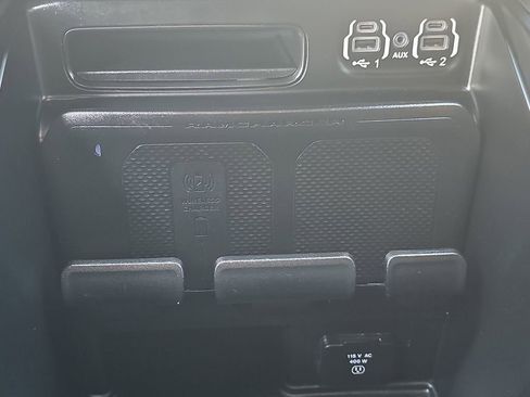 Used 2022 RAM 1500 Limited image 25