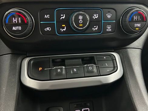 Used 2023 GMC Acadia SLE w/ Driver Convenience Package image 25