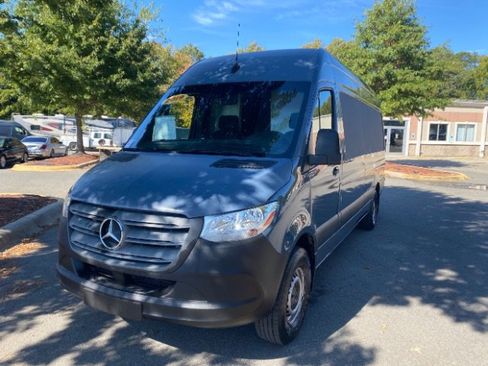 Used 2019 Mercedes-Benz Sprinter 170 image 1