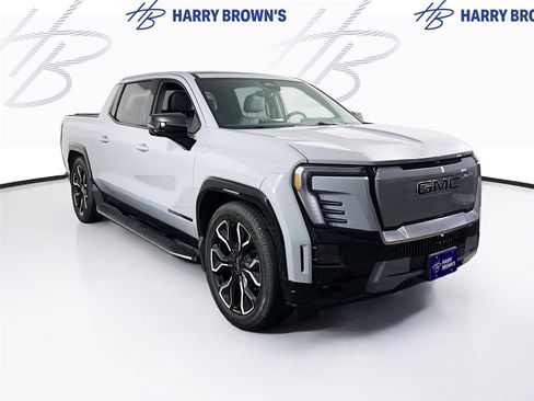 Used 2024 GMC Sierra EV Denali image 27