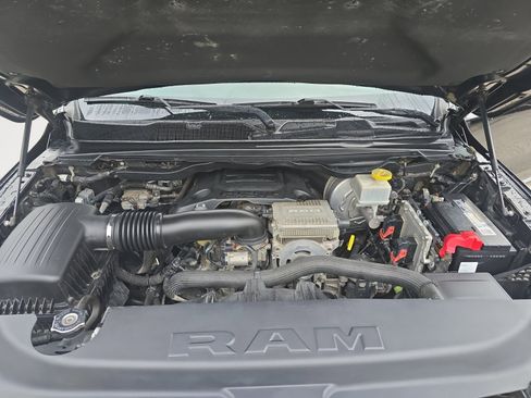 Used 2019 RAM 1500 Limited AWD/4WD image 31