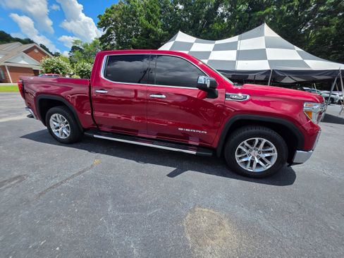 Used 2019 GMC Sierra 1500 SLT w/ SLT Premium Plus Package AWD/4WD image 3