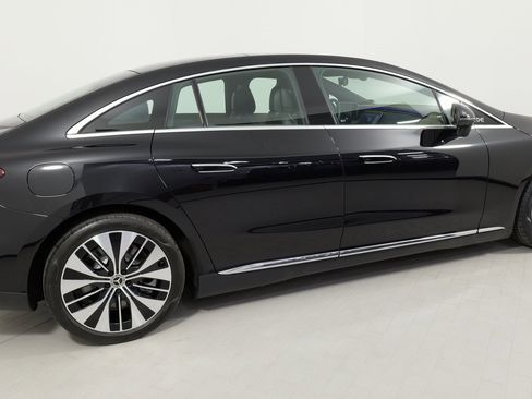 Used 2023 Mercedes-Benz EQE 500 4MATIC Sedan image 10