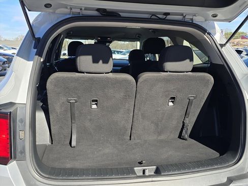 Used 2022 Kia Sorento LX image 14