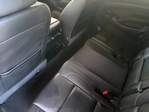 Used 2020 Chevrolet Tahoe LT AWD/4WD image 16