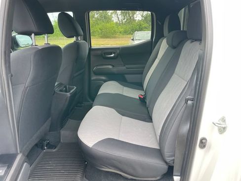 Used 2023 Toyota Tacoma TRD Off-Road AWD/4WD image 28