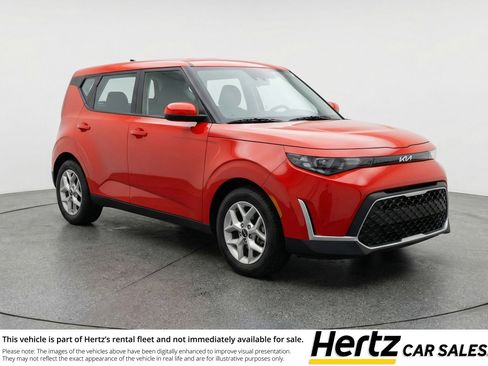 Used 2025 Kia Soul LX w/ LX Technology Package image 1