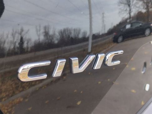 Used 2019 Honda Civic EX-L image 14