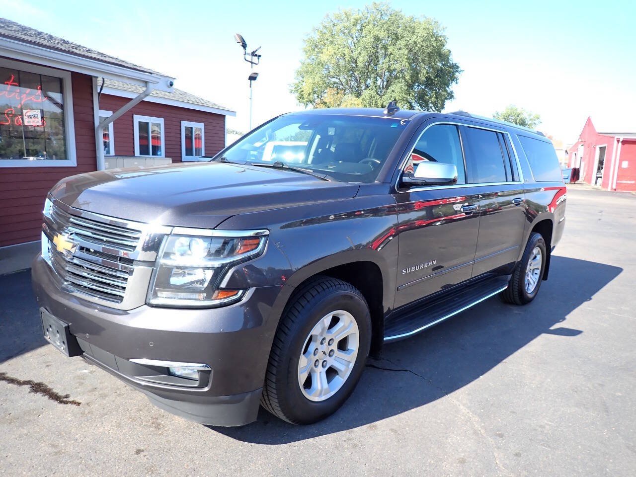 Used 2016 Chevrolet Suburban LTZ AWD/4WD image 3