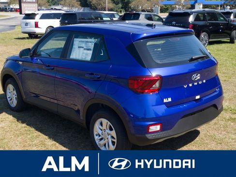 New 2026 Hyundai Venue SE image 8
